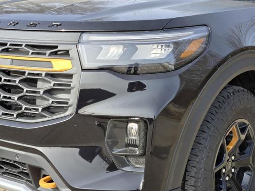 Agate Black Metallic 2026 Ford Explorer Tremor