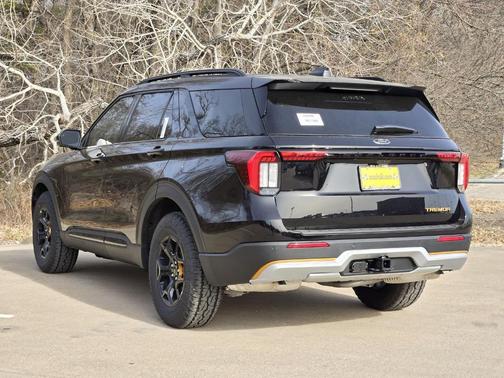 Agate Black Metallic 2026 Ford Explorer Tremor