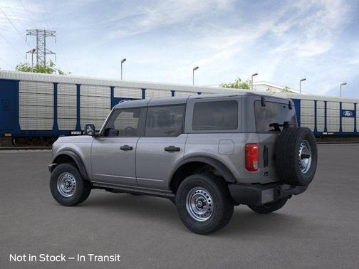 Carbonized Gray Metallic 2026 Ford Bronco Base