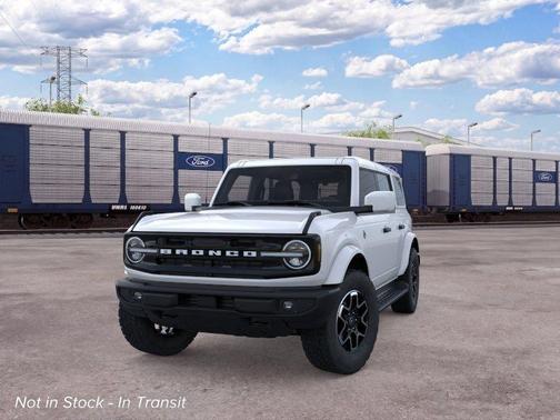 Oxford White 2026 Ford Bronco Outer Banks