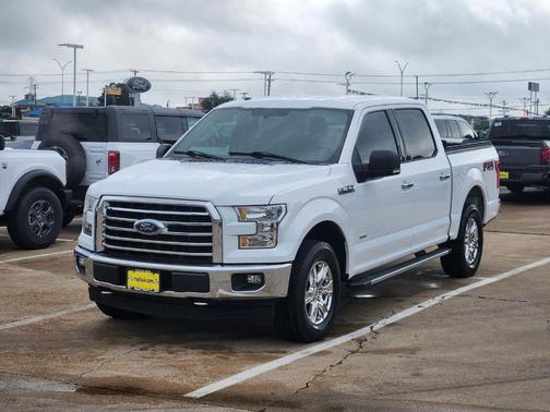 Oxford White 2017 Ford F-150 XLT