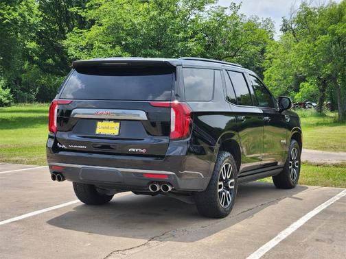 2022 GMC Yukon AT4