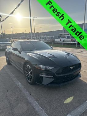 2022 Ford Mustang EcoBoost