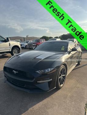 2022 Ford Mustang EcoBoost