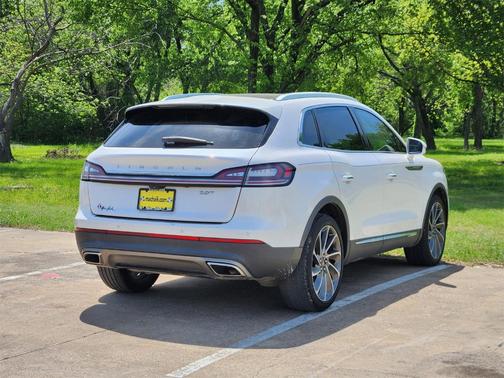2019 Lincoln Nautilus Reserve