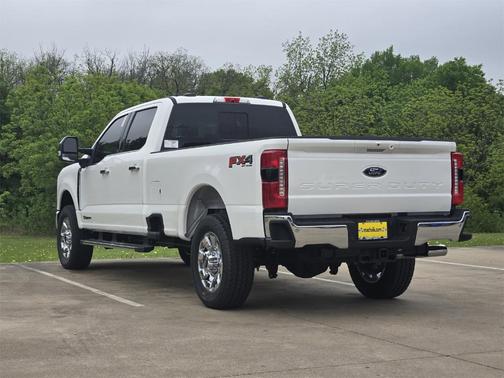 2025 Ford F-350 Lariat Super Duty