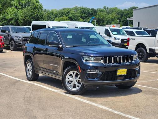 Midnight Sky 2024 Jeep Grand Cherokee Limited