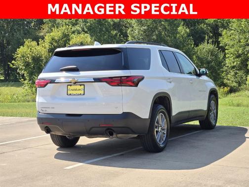 2022 Chevrolet Traverse LT Leather
