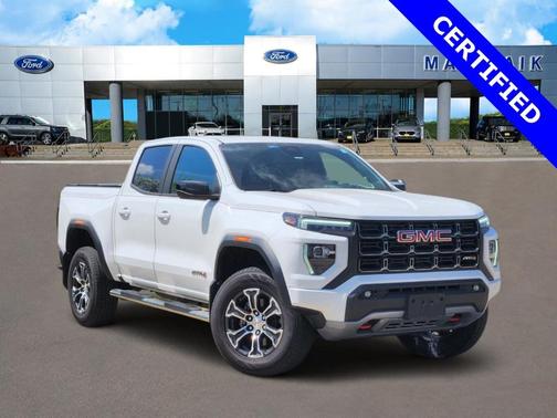 Summit White 2023 GMC Canyon AT4