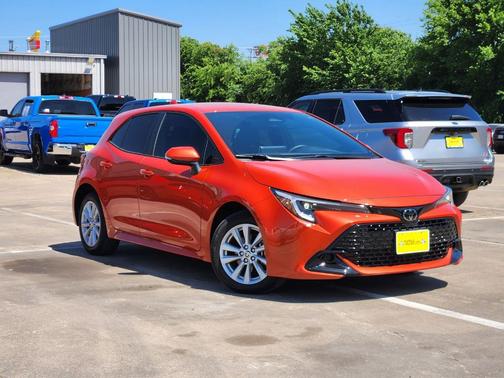 Inferno Red 2025 Toyota Corolla Hatchback SE