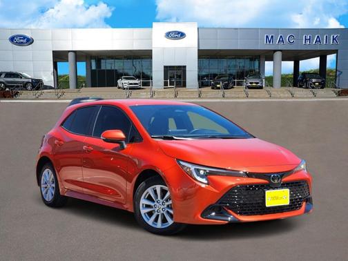 Inferno Red 2025 Toyota Corolla Hatchback SE