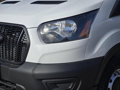 Oxford White 2026 Ford Transit-150 BASE