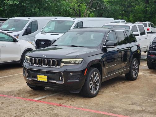Diamond Black 2022 Jeep Grand Cherokee Overland