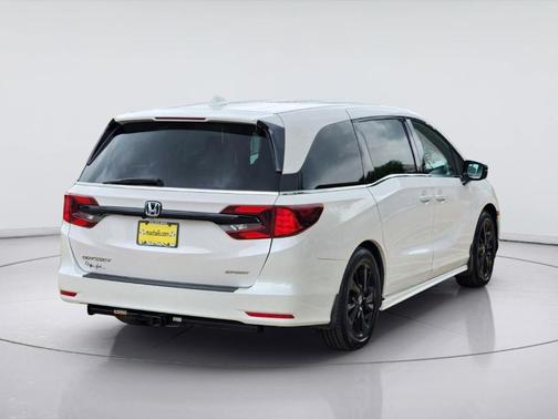 Platinum White Pearl 2024 Honda Odyssey Sport