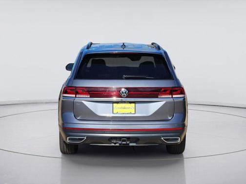 Platinum Gray Metallic 2025 Volkswagen Atlas 2.0T SE w/Technology