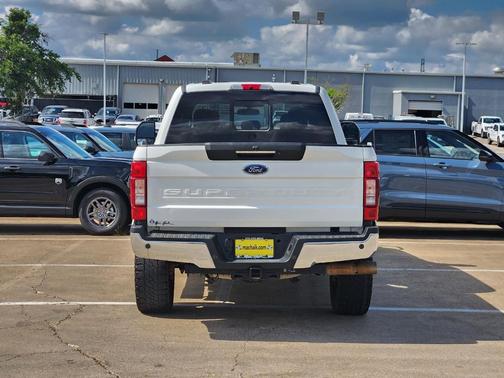 White Metallic 2021 Ford F-250 Lariat