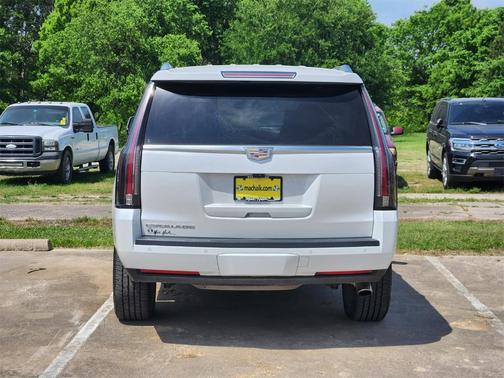 2019 Cadillac Escalade Platinum