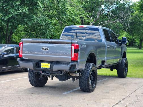 2024 Ford F-350 Lariat Super Duty