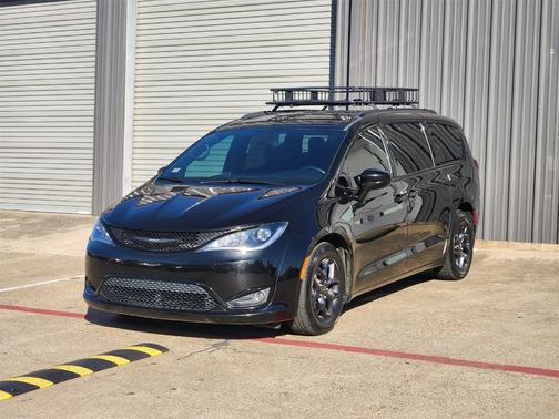 2020 Chrysler Pacifica Touring-L Plus