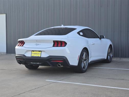 2025 Ford Mustang EcoBoost