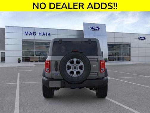 Carbonized Gray Metallic 2026 Ford Bronco Big Bend