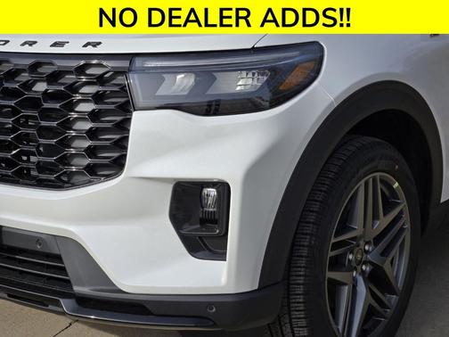 Star White 2026 Ford Explorer ST-Line