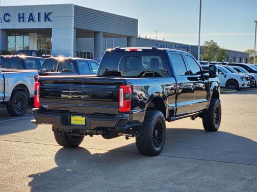 2025 Ford F-250 Platinum