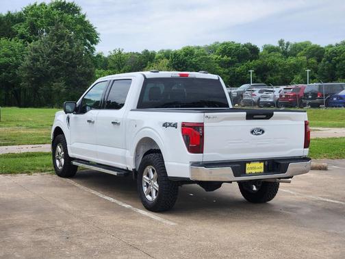 Oxford White 2024 Ford F-150 XLT
