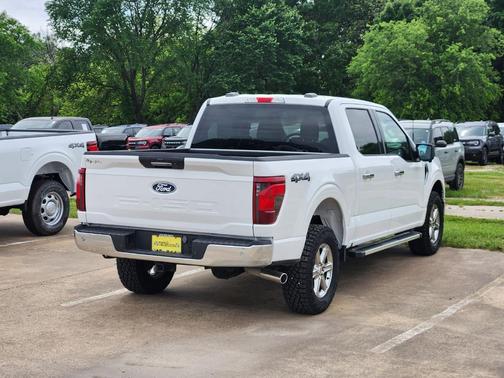 Oxford White 2024 Ford F-150 XLT