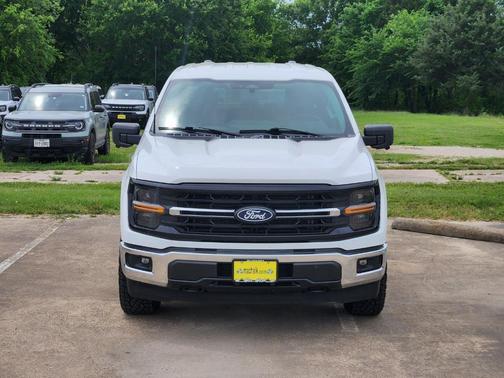 Oxford White 2024 Ford F-150 XLT