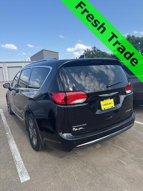 2018 Chrysler Pacifica Hybrid Limited
