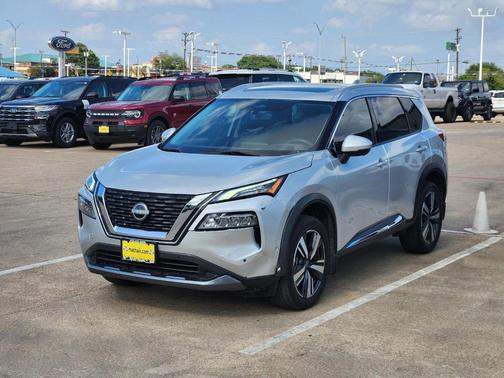 Brilliant Silver Metallic 2023 Nissan Rogue SL