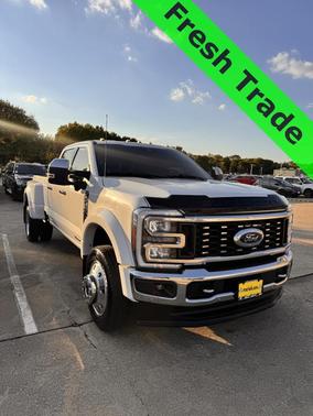 2023 Ford F-450 Lariat