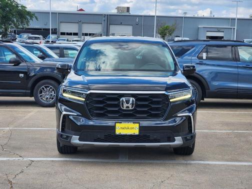 Crystal Black Pearl 2024 Honda Pilot EX-L
