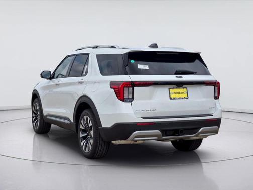 Star White 2026 Ford Explorer Platinum