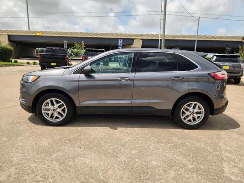 Gray Metallic 2024 Ford Edge SEL