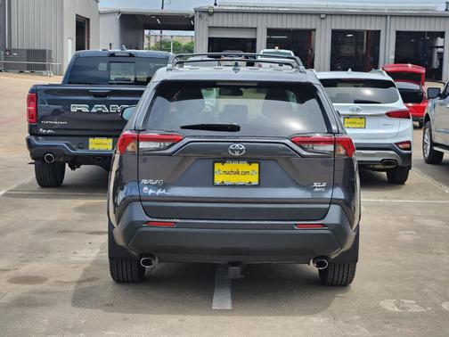 Magnetic Gray Metallic 2019 Toyota RAV4 XLE Premium