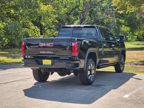 2024 GMC Sierra 2500 Denali