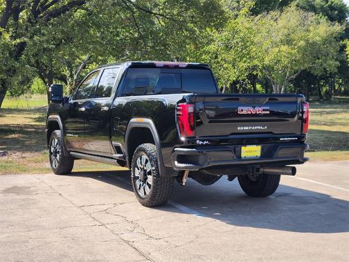 2024 GMC Sierra 2500 Denali