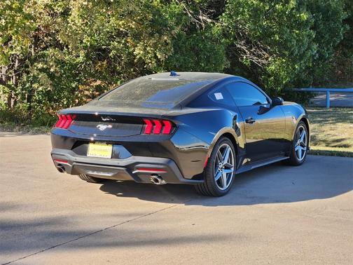 2025 Ford Mustang EcoBoost