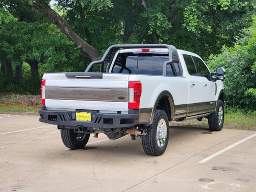 Oxford White 2017 Ford F-350 King Ranch