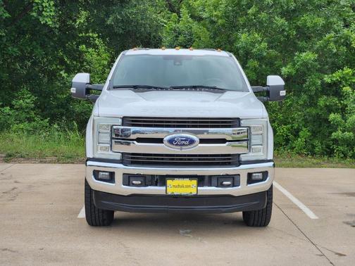 Oxford White 2017 Ford F-350 King Ranch
