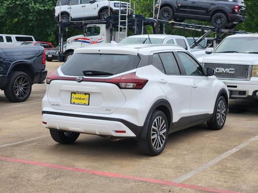 Fresh Powder 2022 Nissan Kicks SV