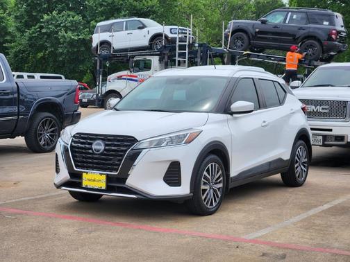 Fresh Powder 2022 Nissan Kicks SV