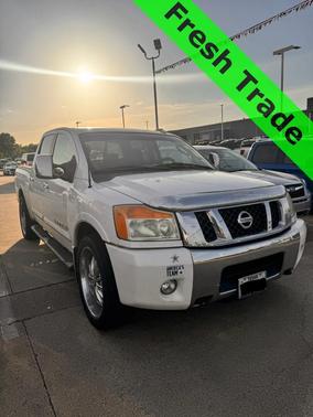 2011 Nissan Titan SL