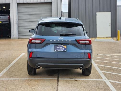Vapor Blue 2025 Ford Escape ST-Line