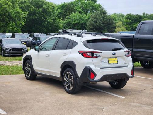 Crystal White Pearl 2024 Subaru Crosstrek Premium