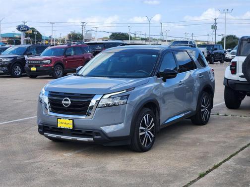 2t Gry Blk Roof 2024 Nissan Pathfinder Platinum