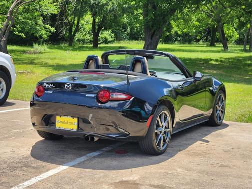 2016 Mazda MX-5 Miata Grand Touring