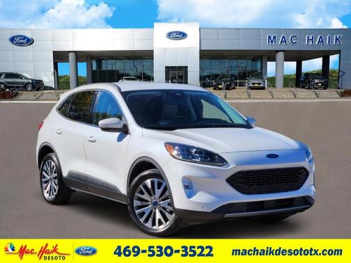 2022 Ford Escape Titanium